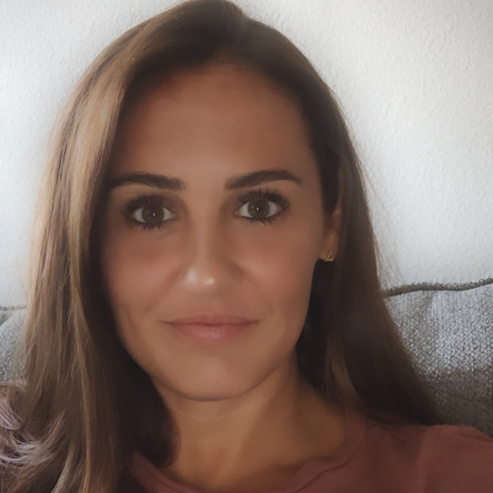 Meet your Posher, Holli